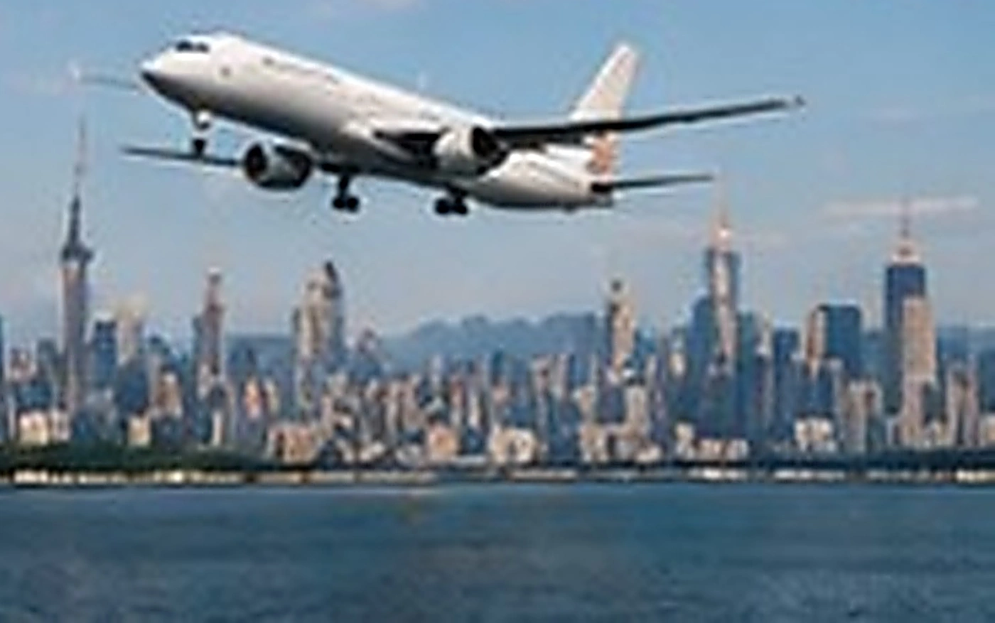 Japan Airlines (JAL) aircraft in flight